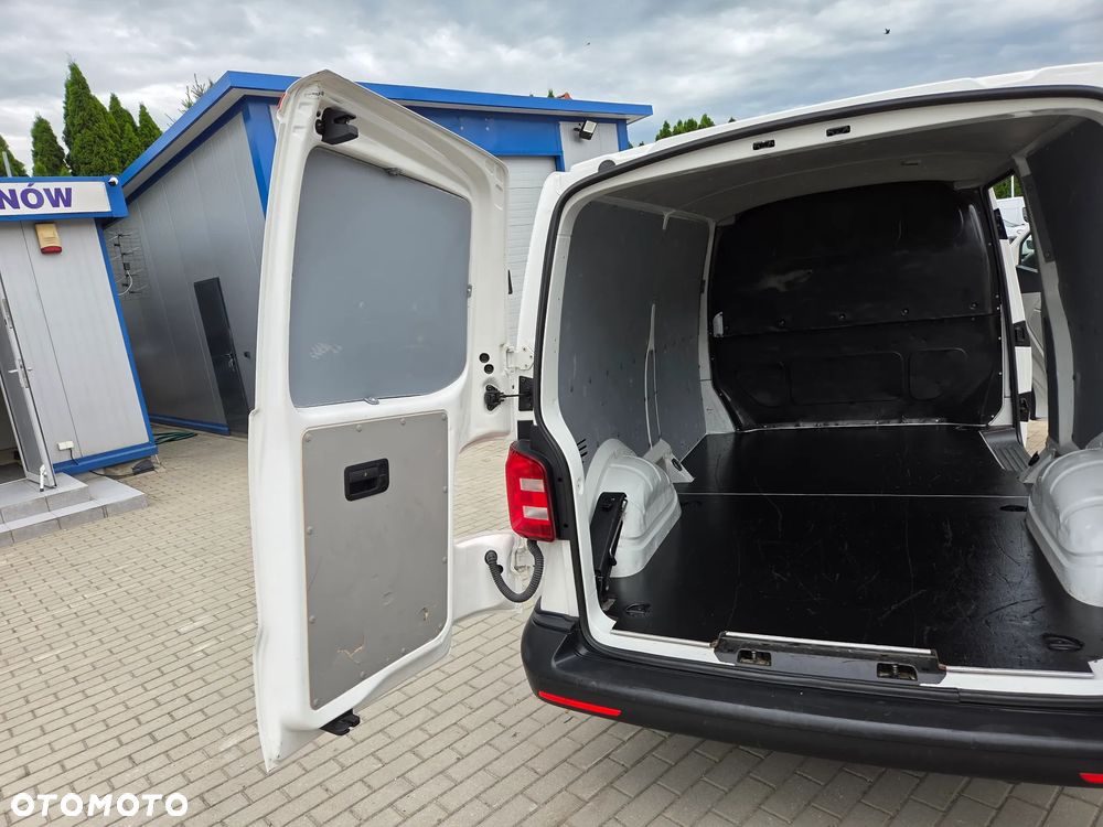 Volkswagen Transporter L2H1 - 18