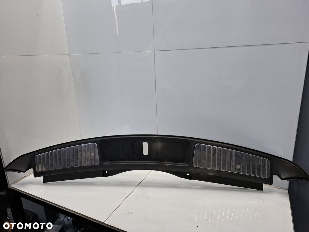 LISTWA NAKŁADKA PASA TYLNEGO TYLNA OPEL INSIGNIA A KOMBI - 1