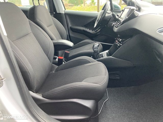 Peugeot 208 PureTech 110 Stop & Start Tech Edition - 28