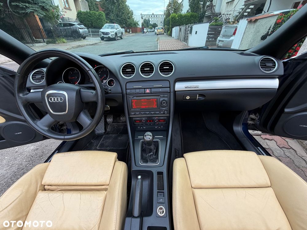 Audi A4 Cabrio 3.0 TDI DPF Quattro - 8