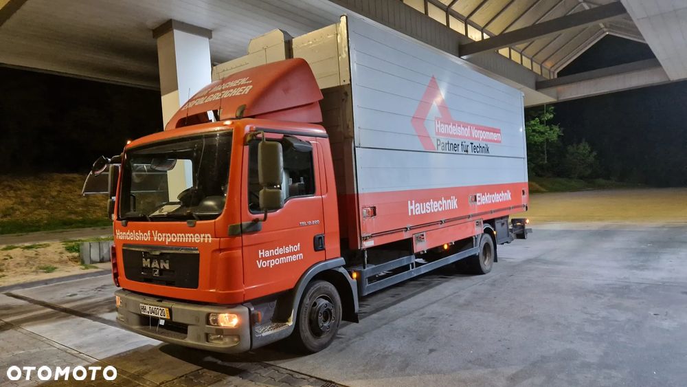 MAN TGL 12.220 Bok otwierany z Niemiec - 14