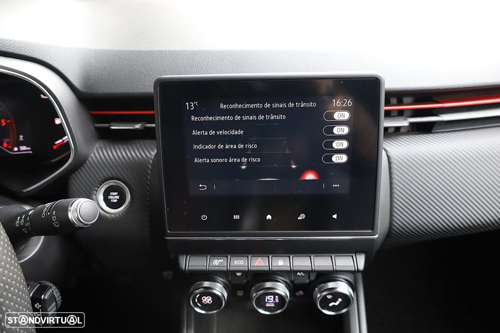 Renault Clio 1.5 Blue dCi RS Line - 26