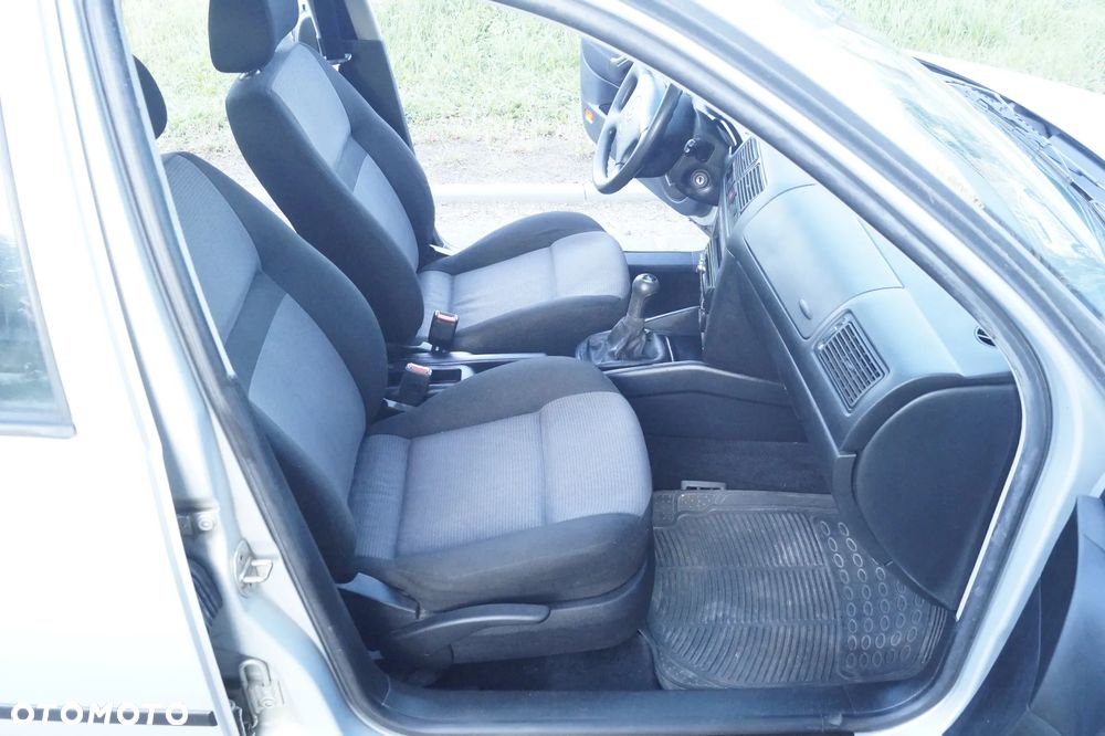 Volkswagen Golf 1.9 GL TDI - 15