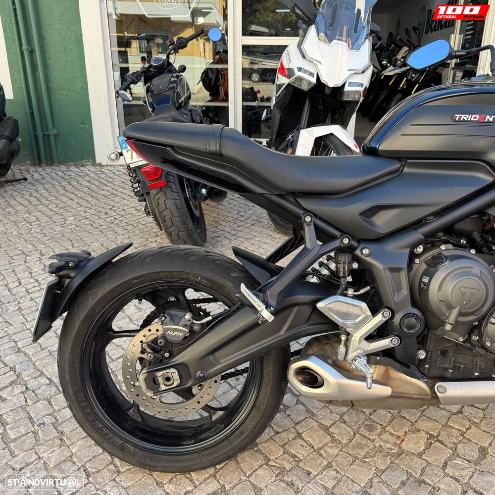Triumph Trident 660 - 15