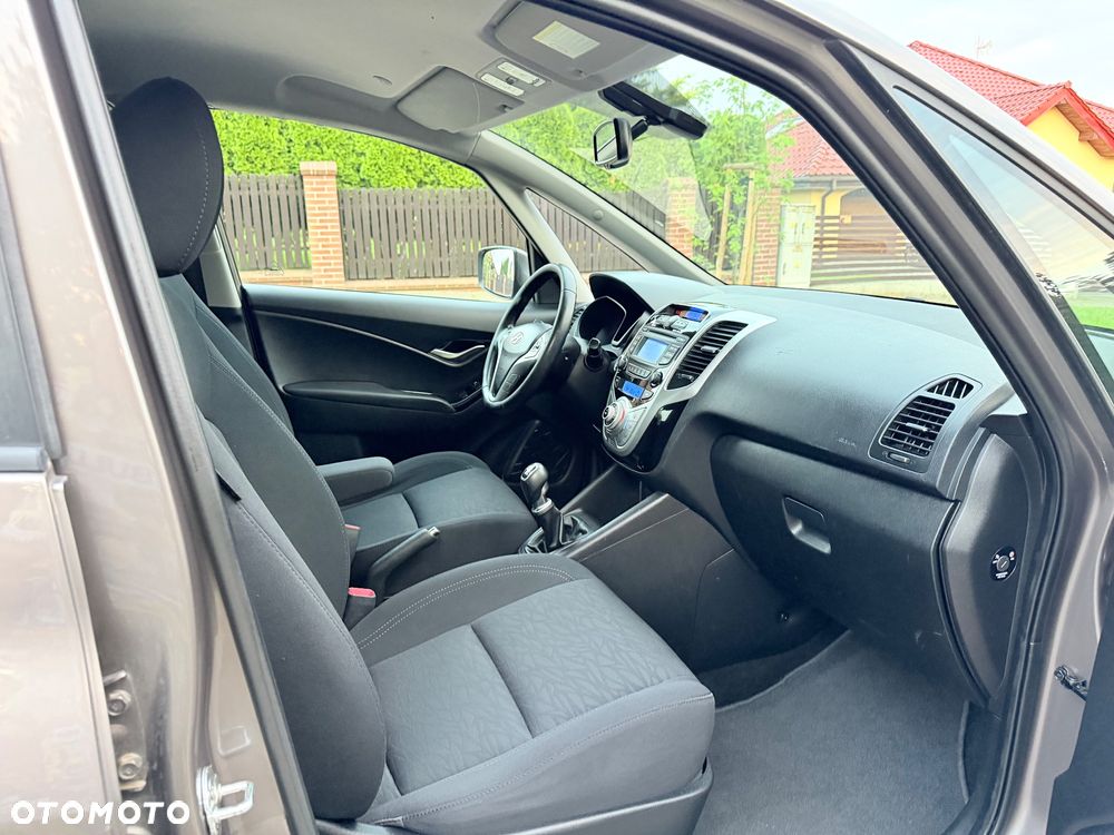 Hyundai ix20 - 10