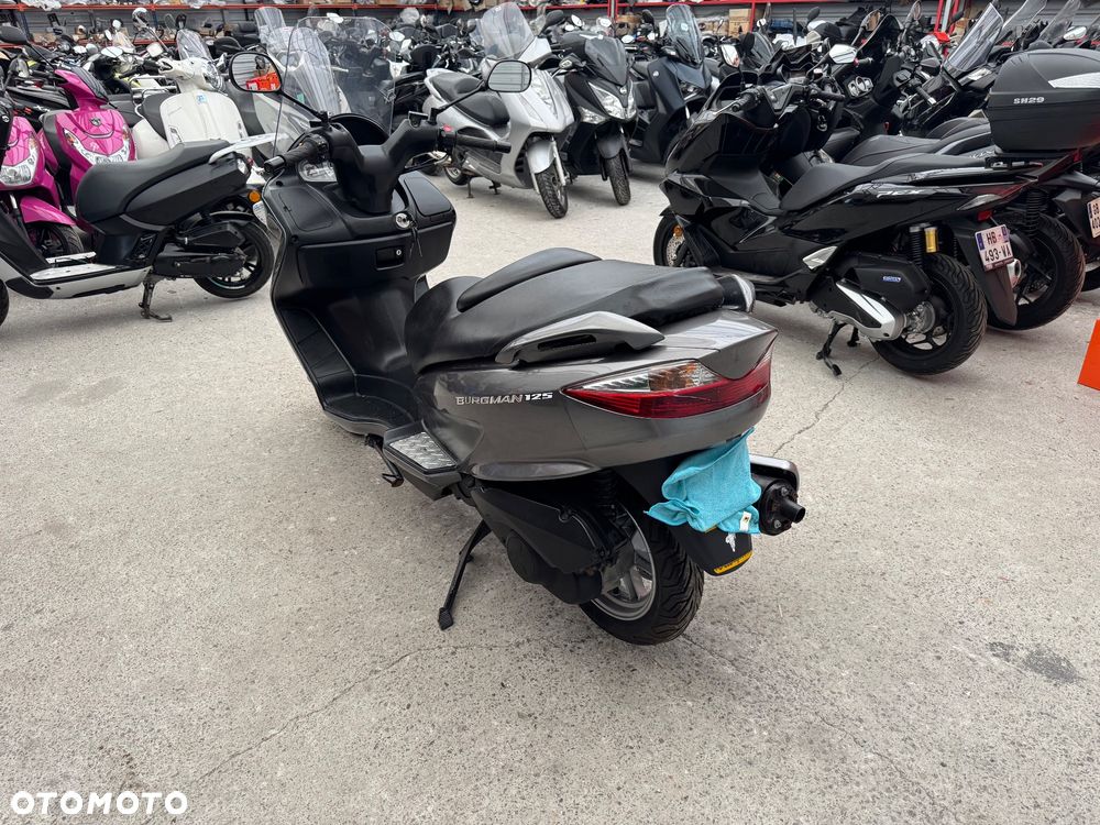 Suzuki Burgman - 5