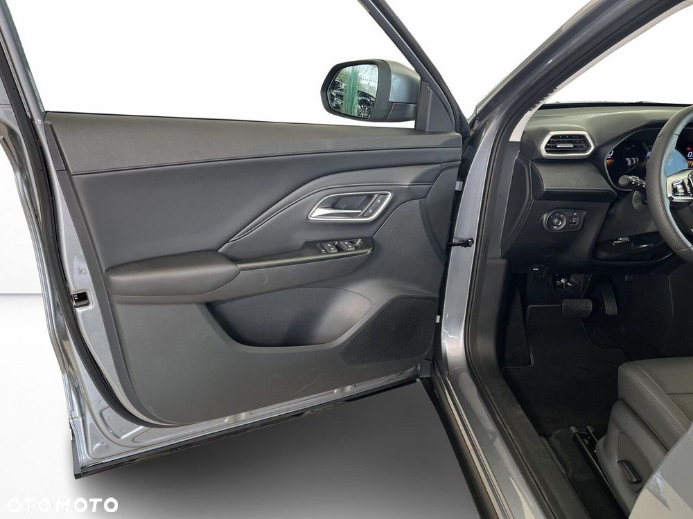 MG ZS Hybrid+ - 12