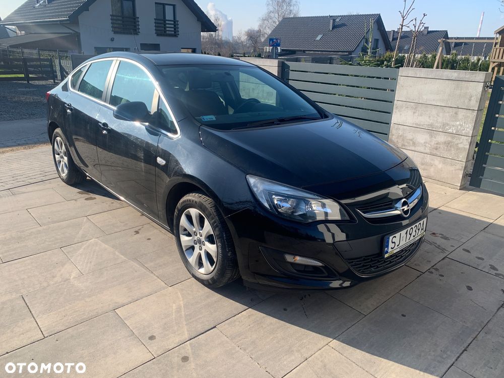 Opel Astra 1.4 T Active - 1