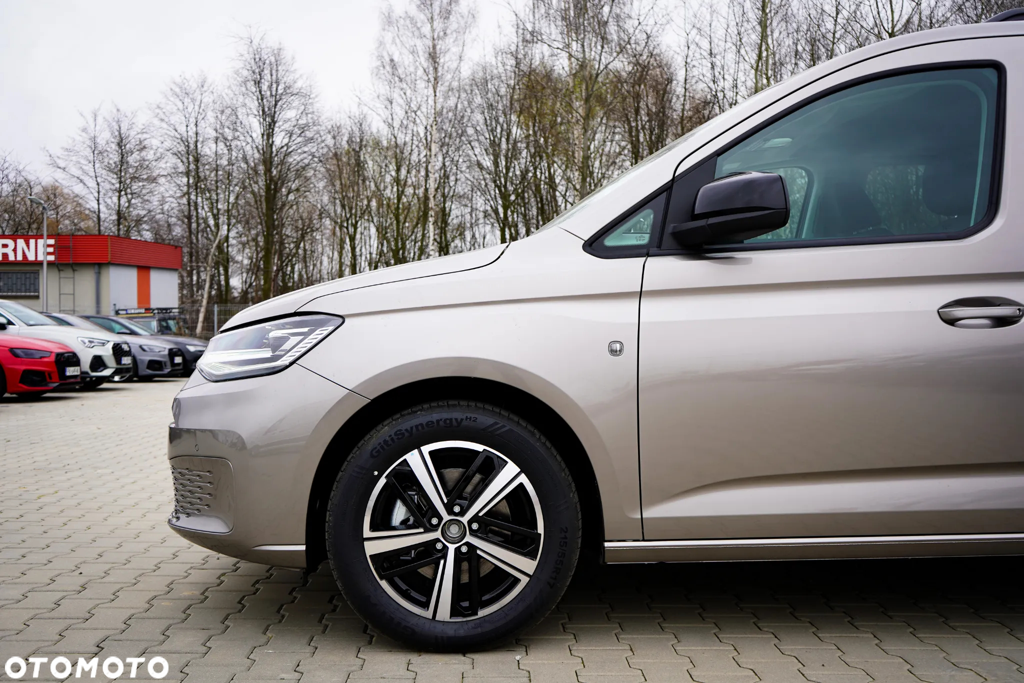Volkswagen Caddy Maxi 2.0 TDI Life DSG - 4