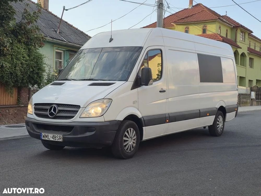 Mercedes-Benz Sprinter - 1