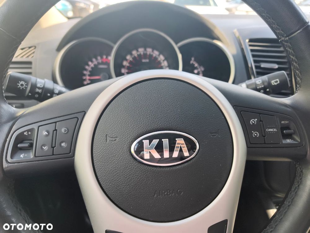 Kia Venga 1.6 Business Line - 16
