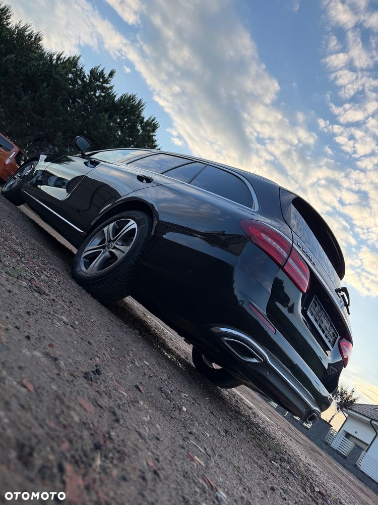 Mercedes-Benz Klasa E 220 d 9G-TRONIC Avantgarde - 21