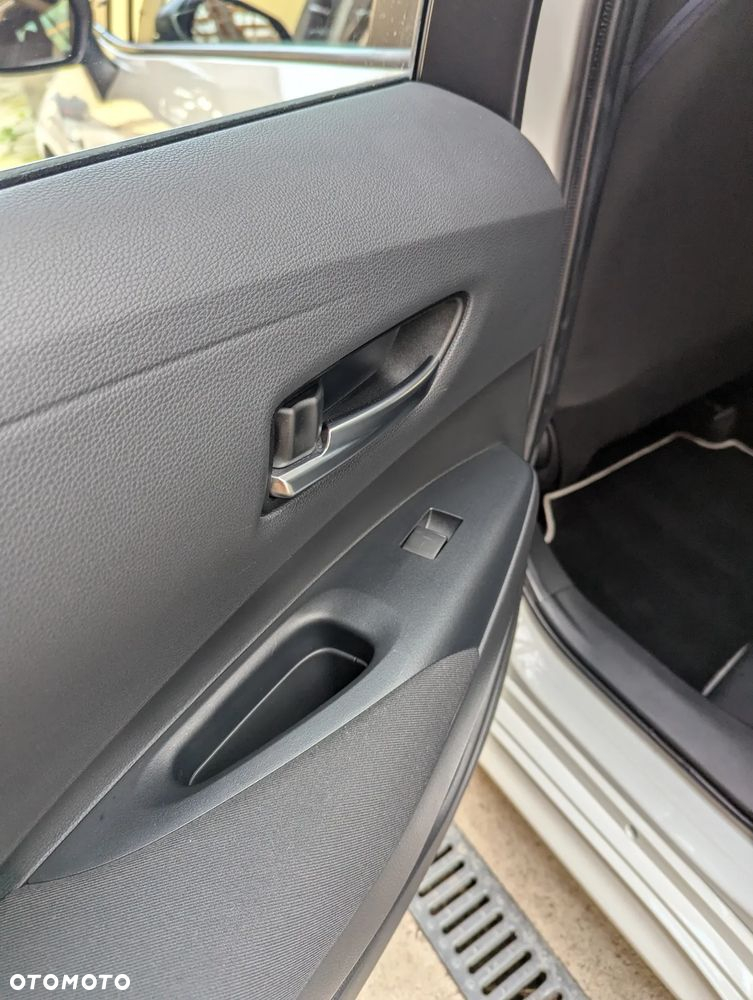 Toyota Corolla 1.8 Hybrid Comfort - 18