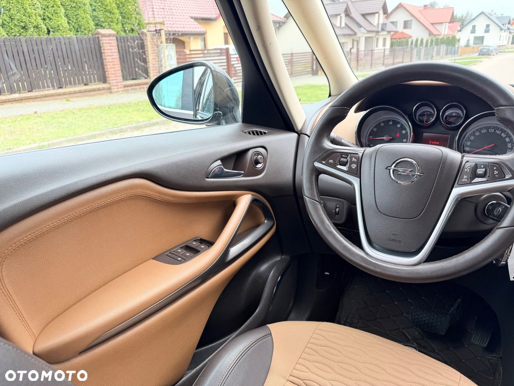 Opel Zafira - 18