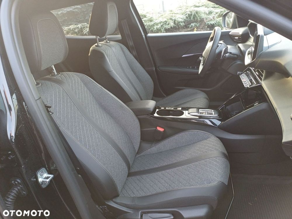 Peugeot 2008 PureTech 130 Allure S&S EAT8 - 15