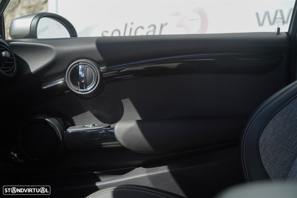 MINI 3 Portas One Auto - 24