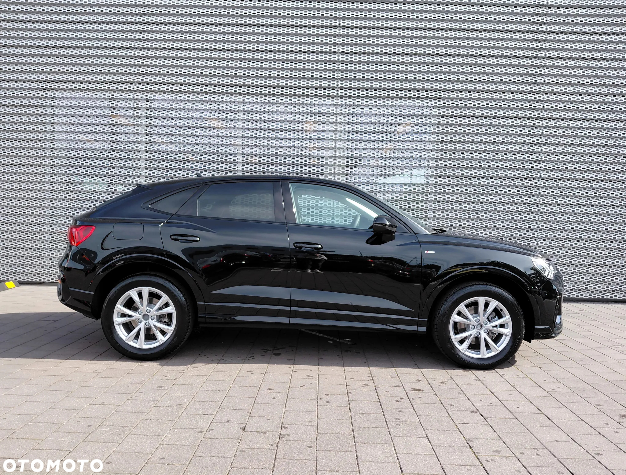 Audi Q3 35 TFSI S tronic S line - 4