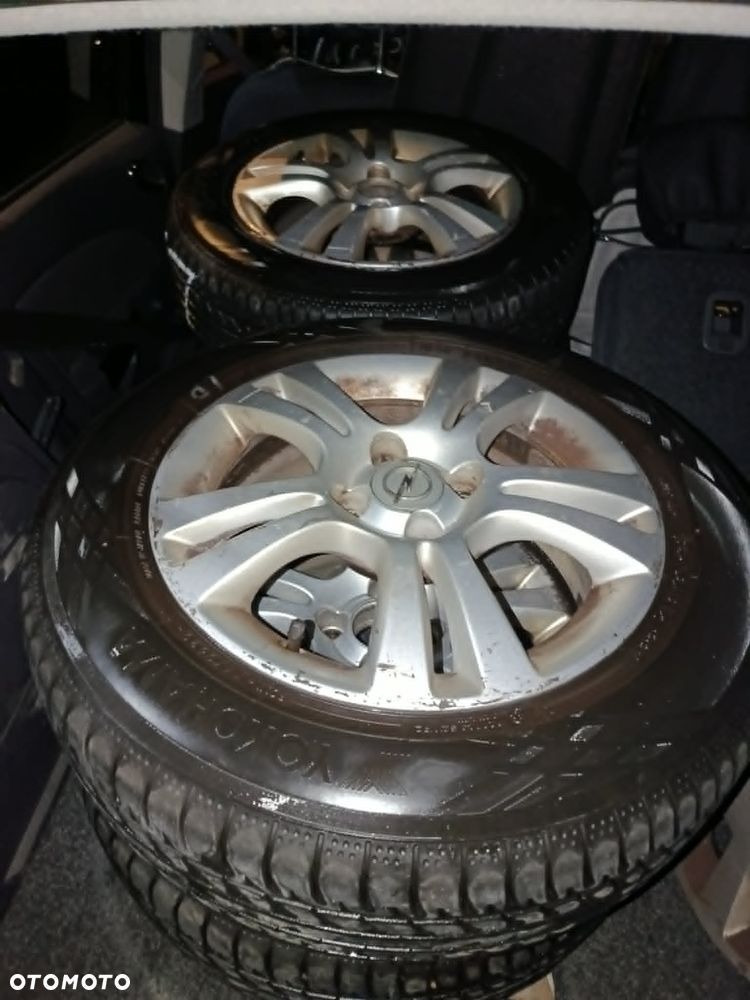 Toyota Avensis 2.0 VVT-i Sol plus - 8