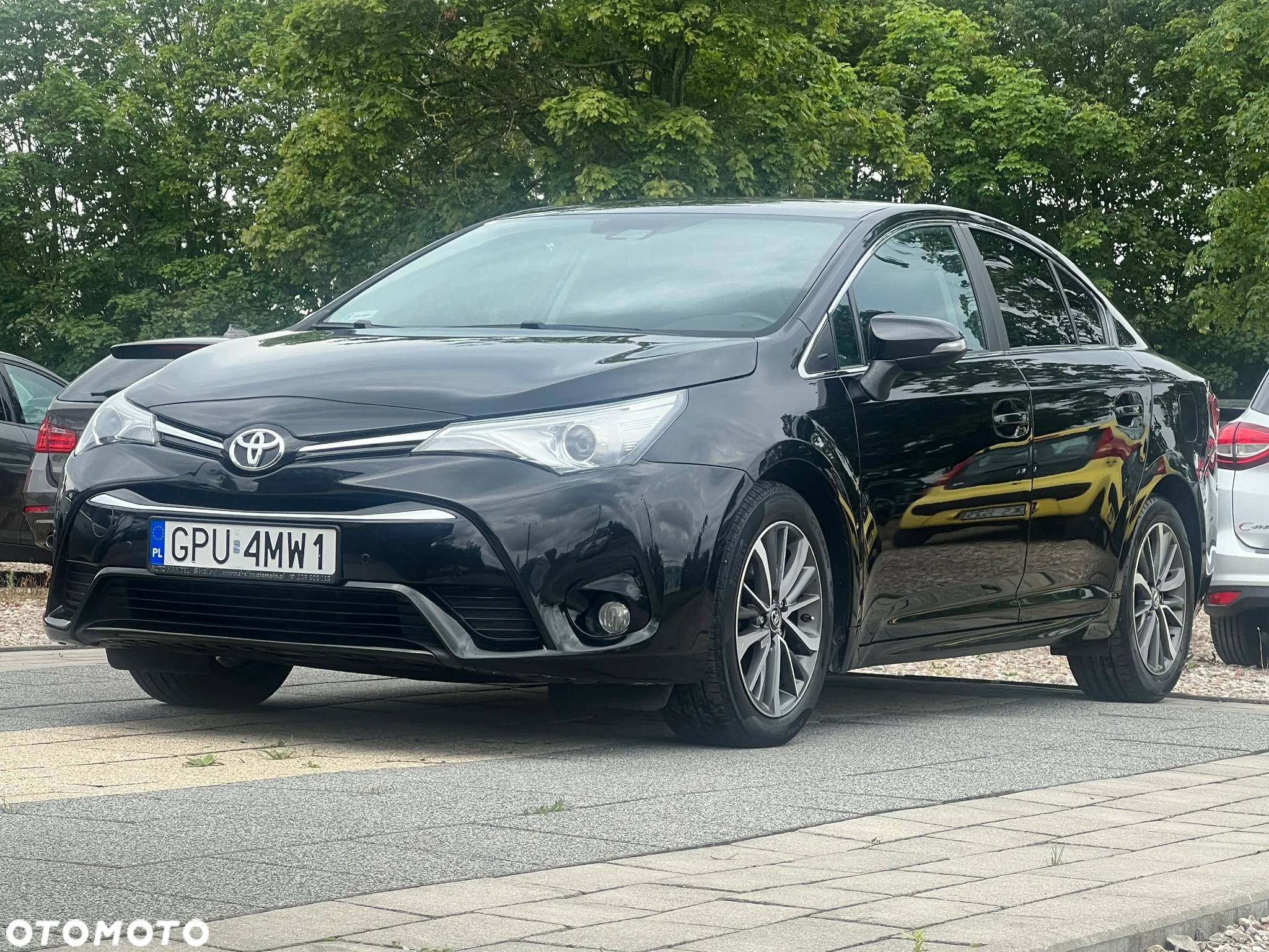 Toyota Avensis 2.0 D-4D Prestige - 2