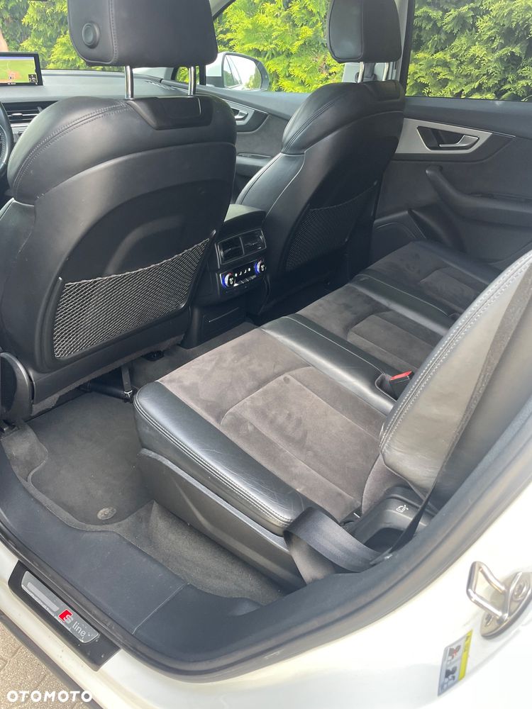 Audi Q7 - 10