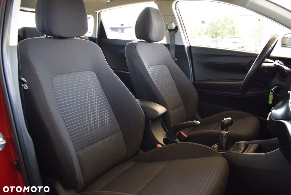 Hyundai i20 1.2 Modern - 17