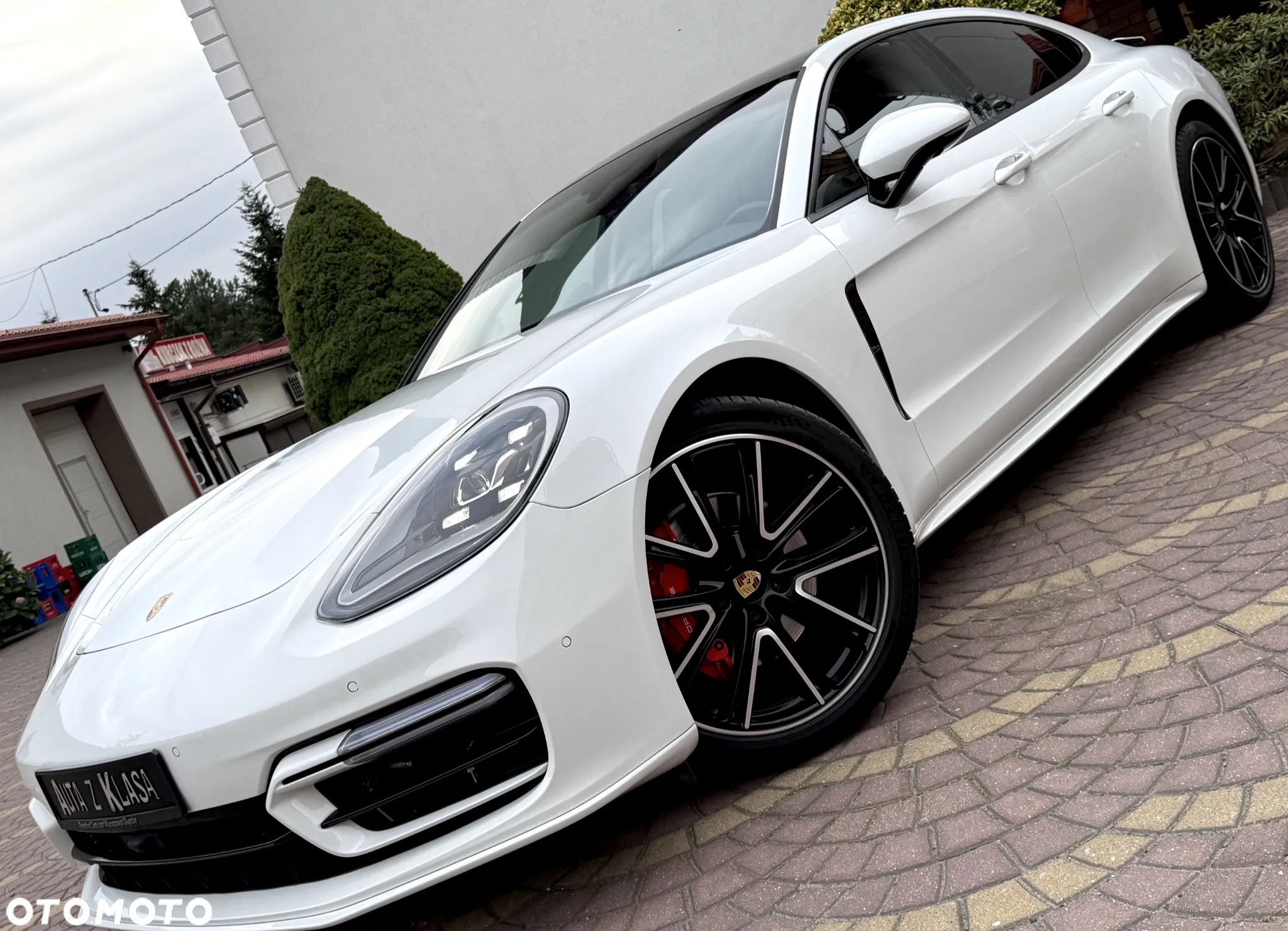 Porsche Panamera 4S Executive - 3