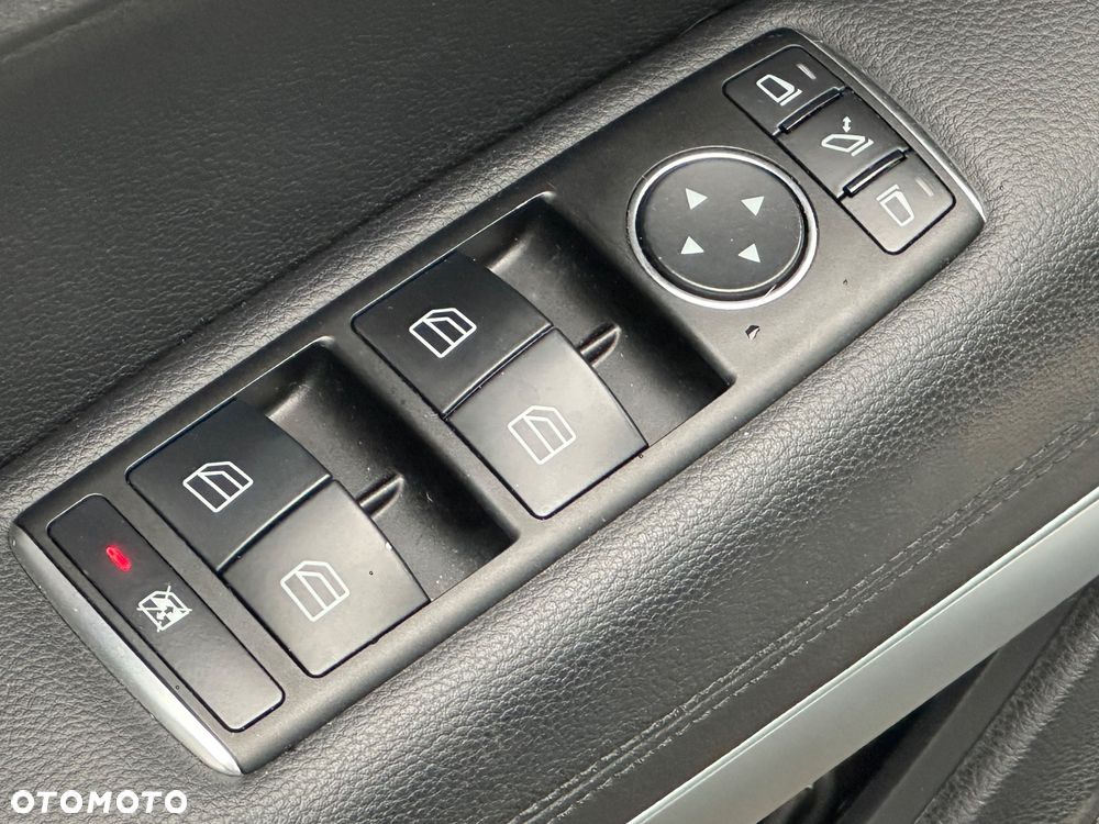 Mercedes-Benz Klasa E 250 CDI DPF BlueEFFICIENCY Automatik Avantgarde - 15