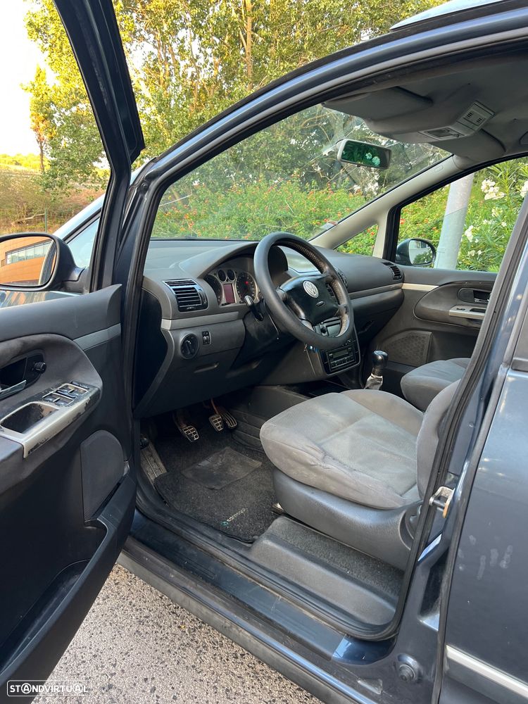 VW Sharan 1.9 TDi Highline TA+AC - 7