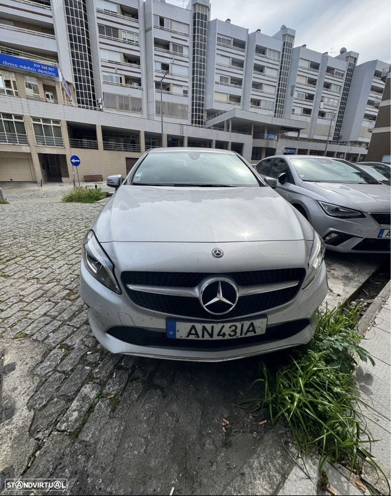 Mercedes-Benz A 180