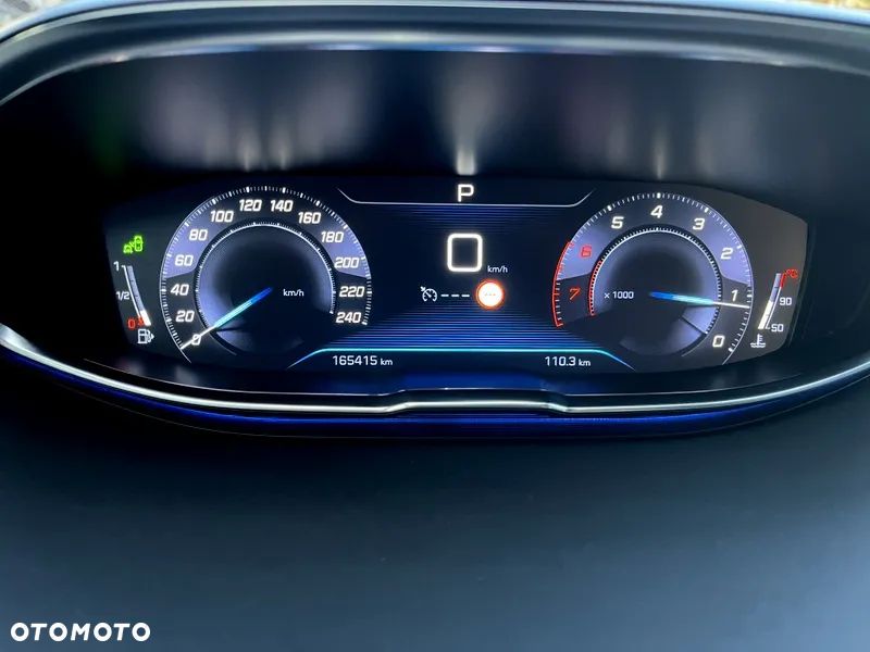 Peugeot 5008 1.6 PureTech Allure S&S EAT8 - 33