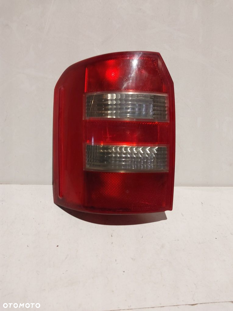 Audi A2 lewa tylna lampa lewy tył - 2