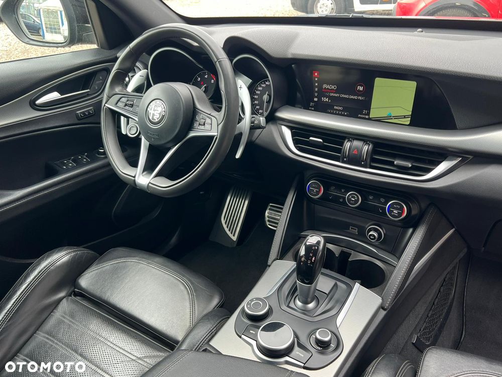 Alfa Romeo Stelvio 2.2 JTDM Executive Q4 - 15