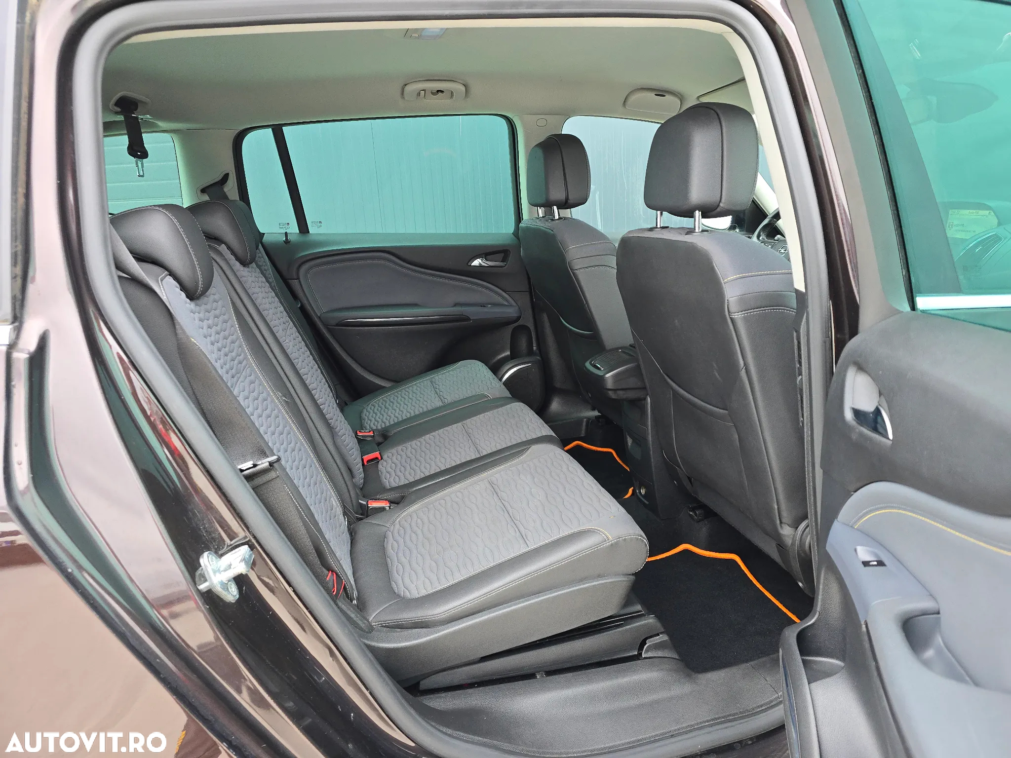 Opel Zafira Tourer 2.0 CDTI ecoFLEX Start/Stop Edition - 10