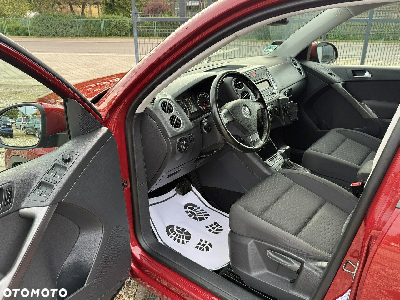 Volkswagen Tiguan - 6