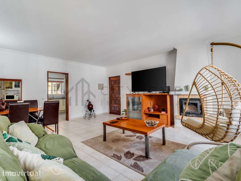 Apartamento T3 Duplex com quintal de 32m2 e 3 lugares de estacionam... - Grande imagem: 3/26