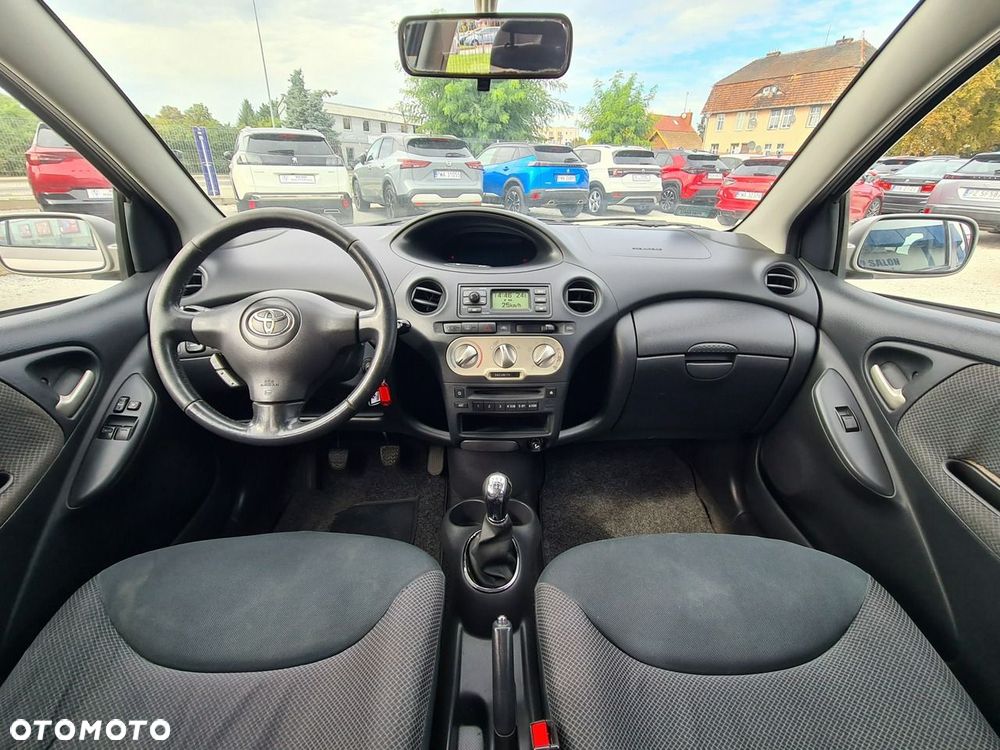Toyota Yaris 1.3 VVT-i Luna - 9