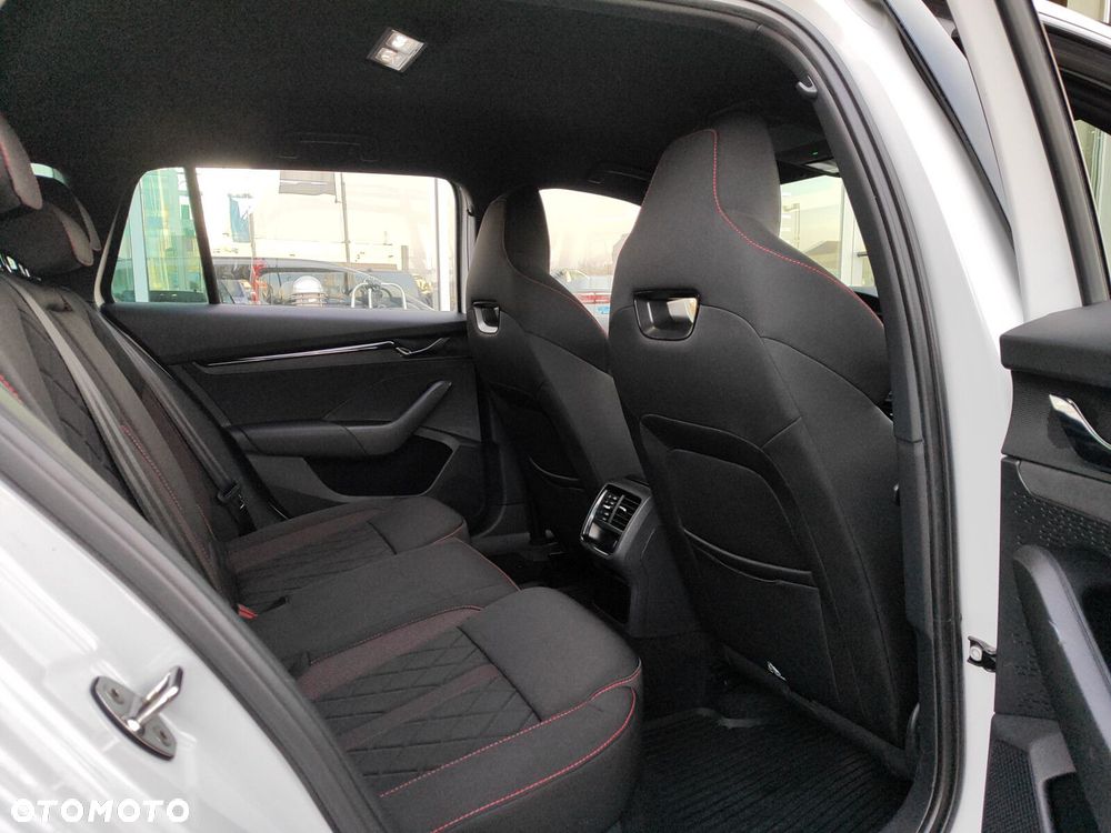 Skoda Octavia 2.0 TDI RS DSG - 14