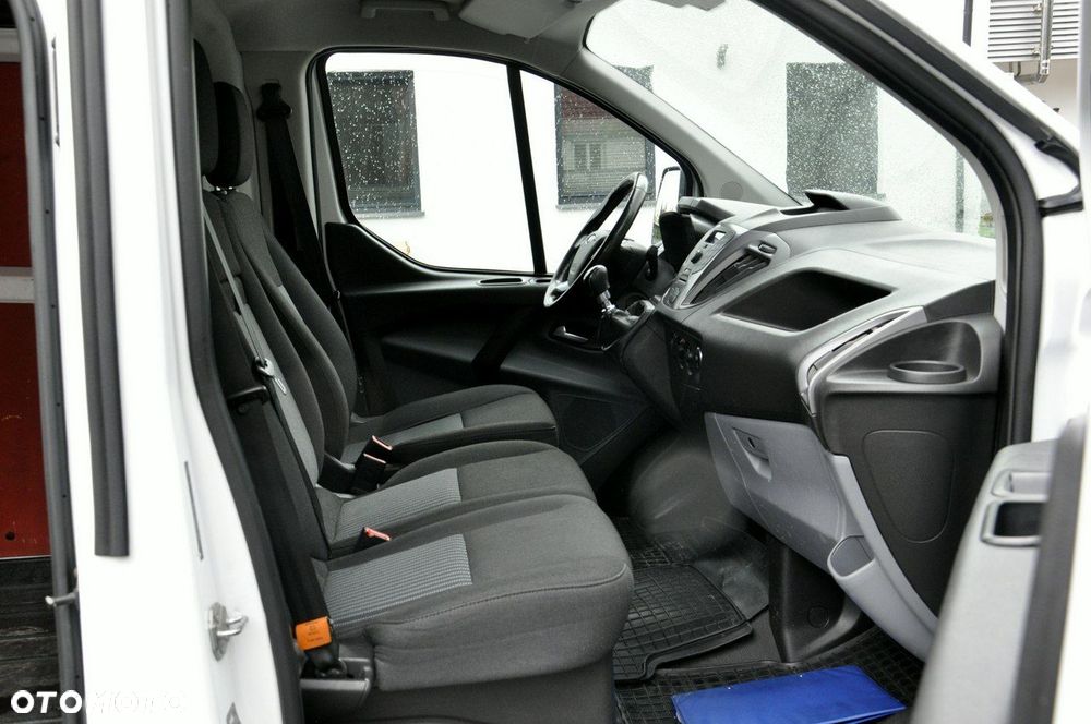 Ford Transit Custom - 10