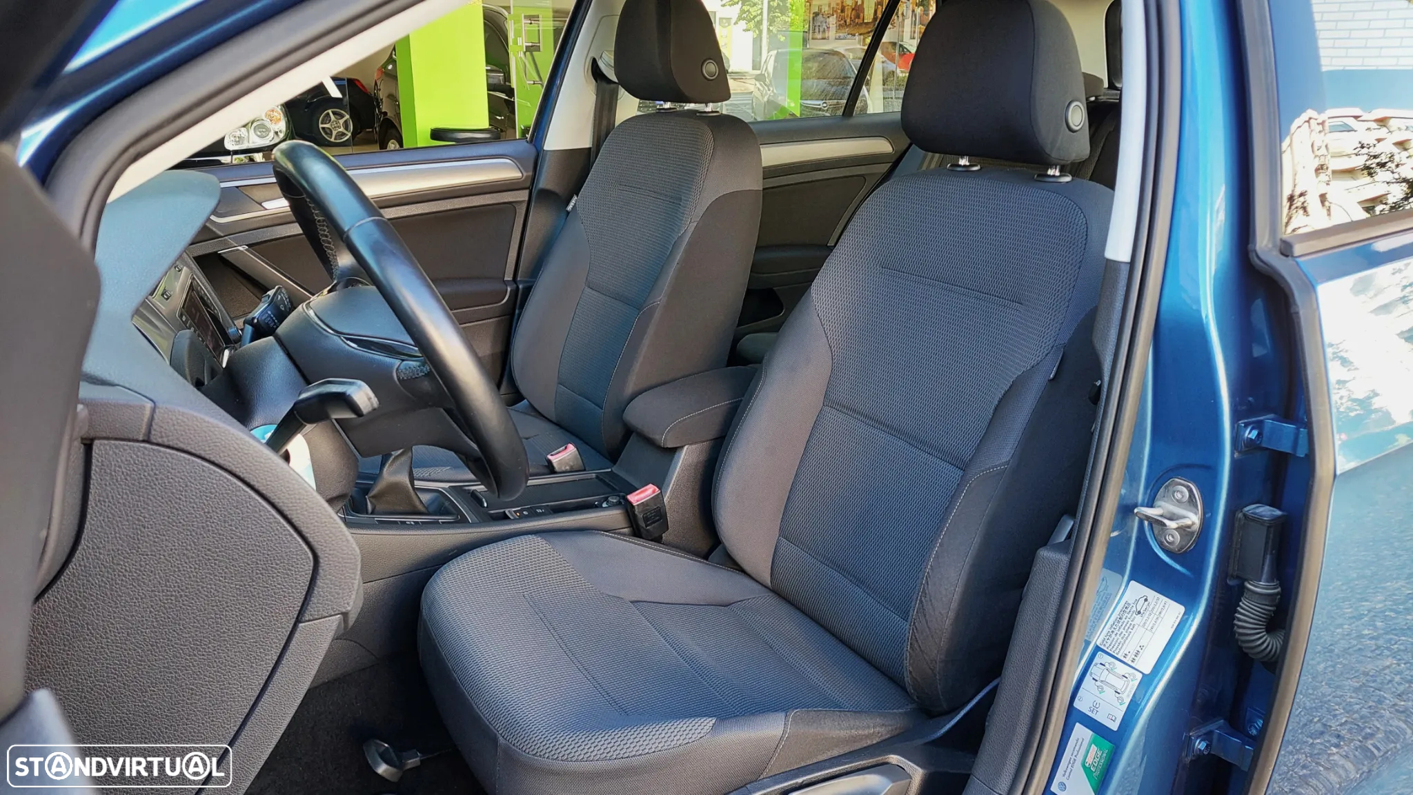 VW Golf 1.6 TDi Trendline BlueMotion - 18