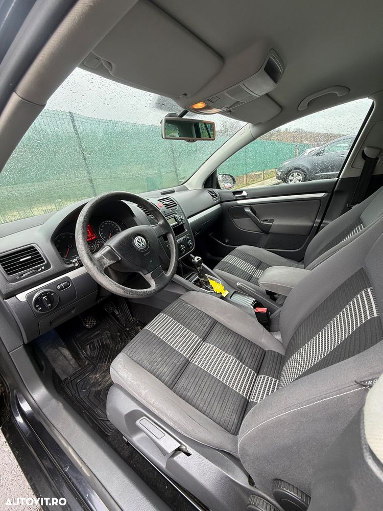 Volkswagen Golf - 13