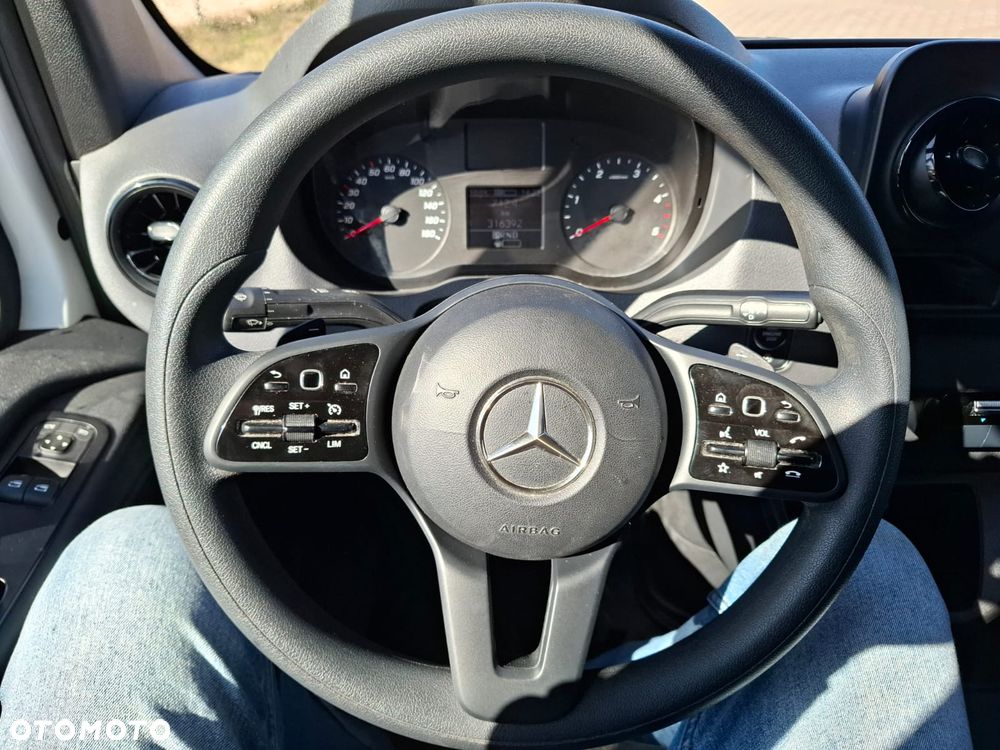 Mercedes-Benz SPRINTER L4H2 - 9