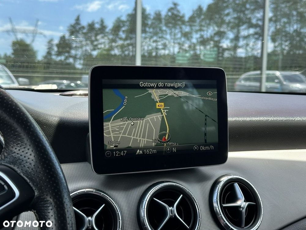 Mercedes-Benz CLA 220 4-Matic Urban - 24