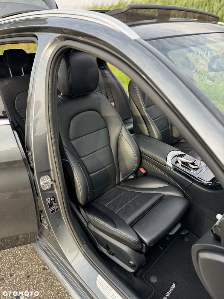Mercedes-Benz Klasa C 220 d 9G-TRONIC - 25