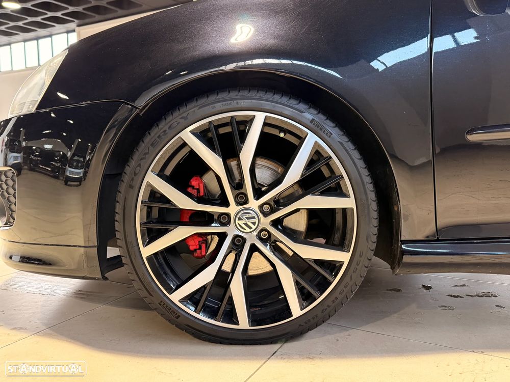 VW Golf 2.0 GTi DSG Pirelli - 7