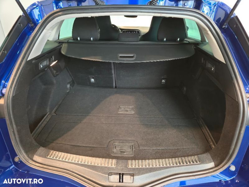 Renault Megane TCE 160 EDC RS Line - 9