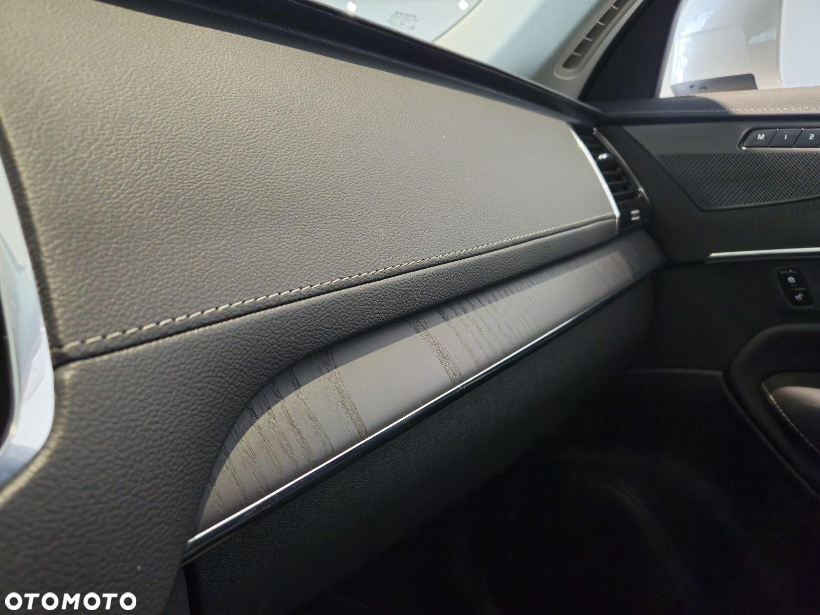 Volvo XC 90 - 26