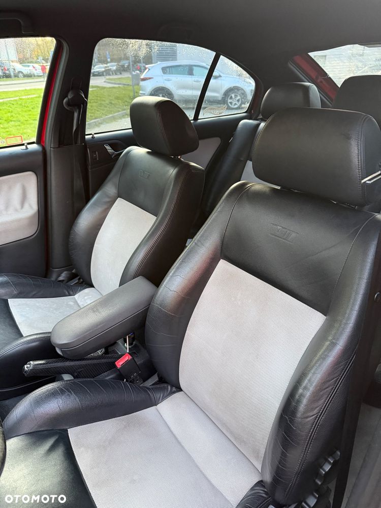 Skoda Octavia 1.8T RS - 9