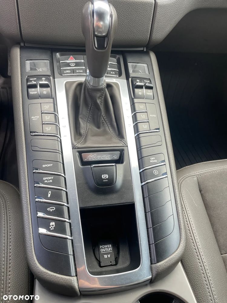 Porsche Macan - 22