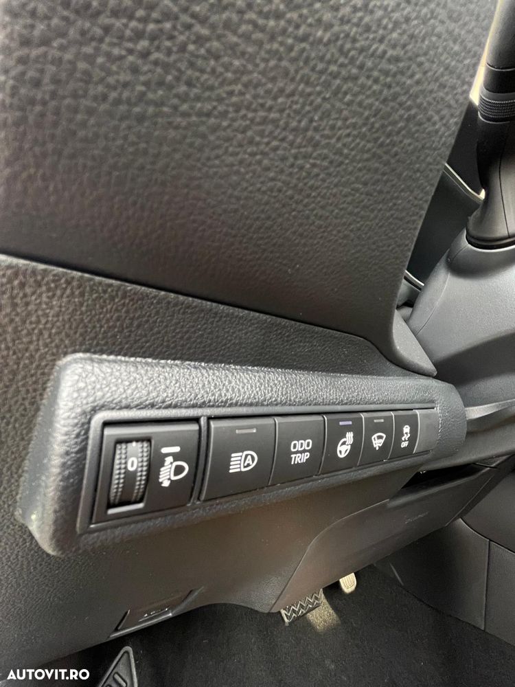 Toyota Corolla 1.8 HSD Dynamic - 10