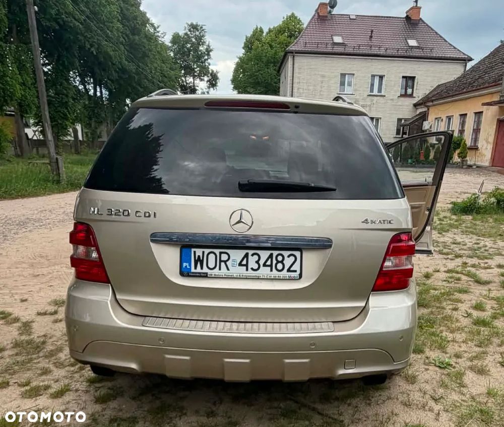 Mercedes-Benz ML 320 CDI 4-Matic - 3